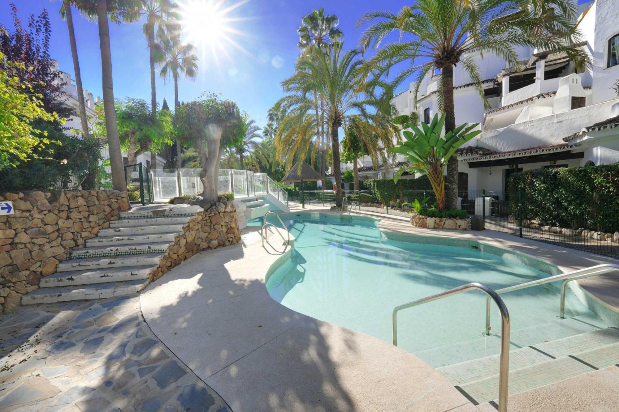 1104 First Line Beach Apartment Golden Beach Pool Marbella Exterior photo
