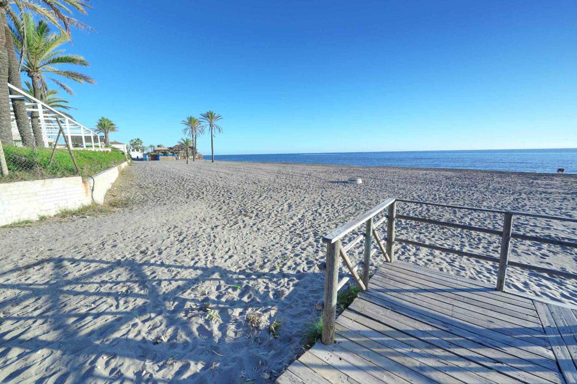 1104 First Line Beach Apartment Golden Beach Pool Marbella Exterior photo